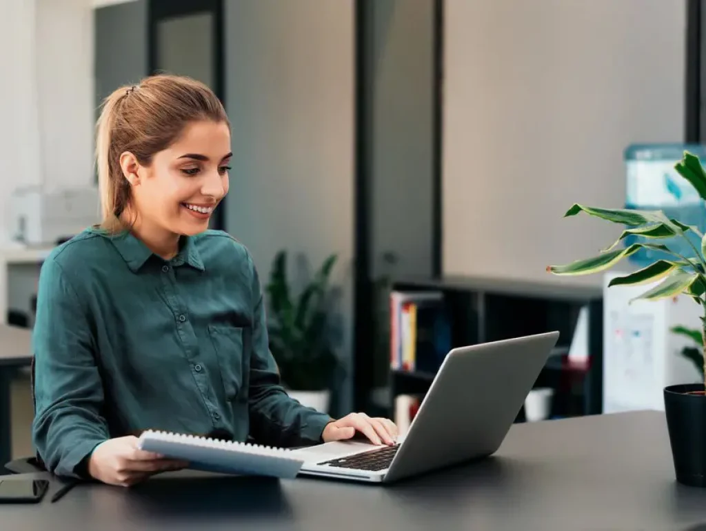 woman-with-laptop1.jpg